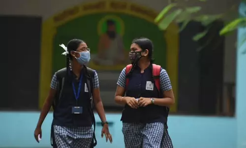 பள்ளிகள் திறப்பு - புதிய உத்தரவு பள்ளிகள் திறப்பு - புதிய உத்தரவு