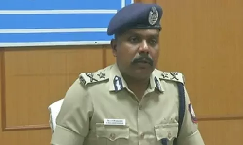 கோவை: காரில் இருந்த சிலிண்டர் வெடித்து சிதறிய சம்பவம் - கைதான 5 பேர் மீது உபா சட்டம் பாய்ந்தது - காவல் ஆணையர் பாலகிருஷ்ணன்