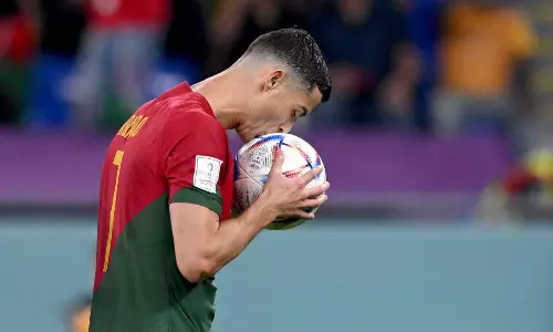 போர்ச்சுக்கல் அணியின்  கிறிஸ்டியானோ ரொனால்டோ உலக சாதனை...