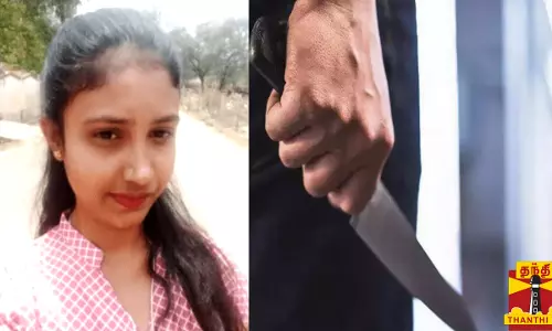 கல்லூரி மாணவியை நடுரோட்டில் வெட்டி வீசிய 2 இளைஞர்கள்.. வீட்டுக்கு செல்லும் வழியில் வெறிச்செயல் - பின்னணியில் காதல் விவகாரமா? கல்லூரி மாணவியை நடுரோட்டில் வெட்டி வீசிய 2 இளைஞர்கள்.. வீட்டுக்கு செல்லும் வழியில் வெறிச்செயல் - பின்னணியில் காதல் விவகாரமா?