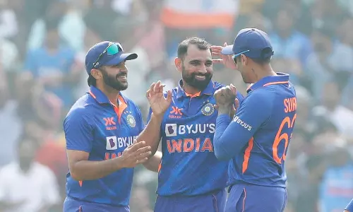 இந்தியா - நியூசிலாந்து 2வது ஒருநாள் போட்டி : 109 ரன்கள் இலக்காக நிர்ணையித்தது நியூசி.