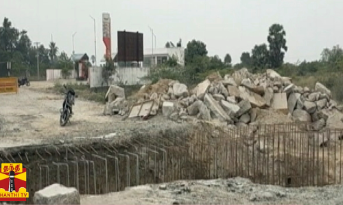 சாலை விரிவாக்க பணிக்கு தோண்டிய பள்ளம் - சடலமாக உள்ளே கிடந்த முதியவர்..