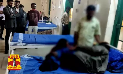 சக மாணவரோடு தகராறு.. வயிற்றில் விழுந்த கத்திக்குத்து - தலையில் அடித்து கதறிய தாய்