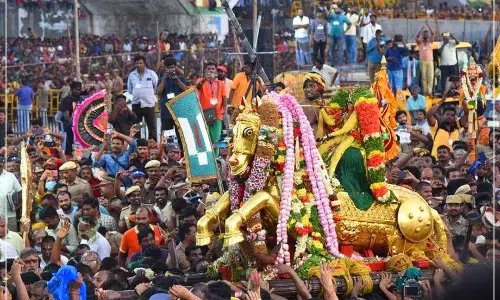 மதுரை மீனாட்சியம்மன் கோயில் - சித்திரை திருவிழா.. ஏப்ரல் 23ம் தேதி முதல்.. மதுரை மீனாட்சியம்மன் கோயில் - சித்திரை திருவிழா.. ஏப்ரல் 23ம் தேதி முதல்..