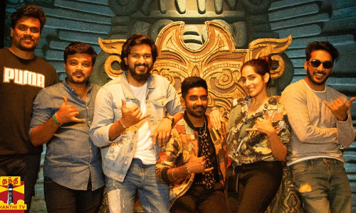 விக்னேஷ் சிவன் எழுதிய நான் சிங்கிள் ஆயிட்டேன்...  தரண் இசையமைப்பு...