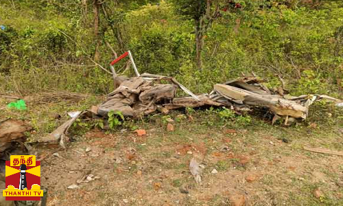 நக்சல் தாக்குதல் 10 காவலர்கள் உயிரிழந்த விவகாரம்..சம்பவத்தை செல்போனில் படம்பிடித்த உள்ளூர் மக்கள் நக்சல் தாக்குதல் 10 காவலர்கள் உயிரிழந்த விவகாரம்..சம்பவத்தை செல்போனில் படம்பிடித்த உள்ளூர் மக்கள்