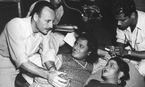 தமிழ் திரைபடங்களை இயக்கிய அமெரிக்கரான எல்லிஸ் ஆர் டங்கன் பிறந்த தினம் இன்று