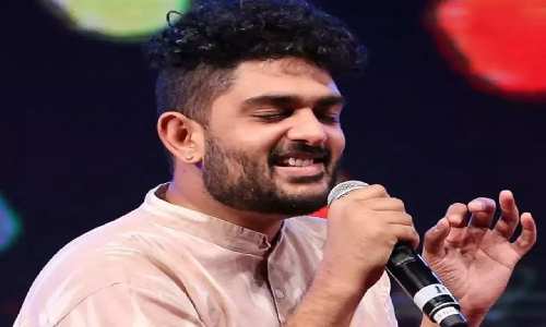 தனித்துவ குரலால் ரசிகர்களை கவரும் சித் ஸ்ரீராம்... இவரது பாடல்களின் சிறப்பு? தனித்துவ குரலால் ரசிகர்களை கவரும் சித் ஸ்ரீராம்... இவரது பாடல்களின் சிறப்பு?