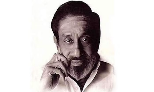 பராசக்தியில் தீப்பொறி பறக்கும் வசனங்கள்... நவரசங்களை வெளிப்படுத்திய நடிகர் திலகம் மறைந்த தினம்- பத்ம பூஷண், தாதா சாகேப் பால்கே விருதுகள் பராசக்தியில் தீப்பொறி பறக்கும் வசனங்கள்... நவரசங்களை வெளிப்படுத்திய நடிகர் திலகம் மறைந்த தினம்- பத்ம பூஷண், தாதா சாகேப் பால்கே விருதுகள்