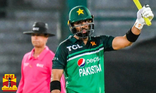 அரங்கை அதிர வைத்த என்ற சத்தம் -   அதிர்ந்து போன பாகிஸ்தான் வீரர் -   ட்ரெண்ட் ஆகி வரும் ஹாஷ்டேக்