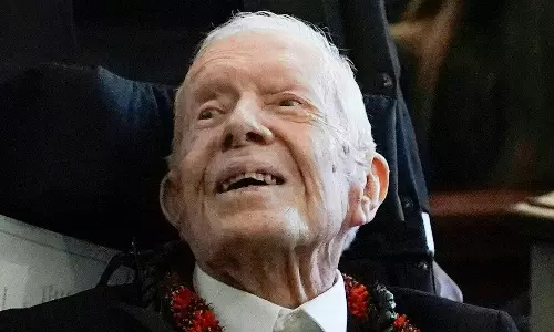 அமெரிக்க முன்னாள் அதிபர் ஜிம்மி கார்ட்டர் காலமானார்