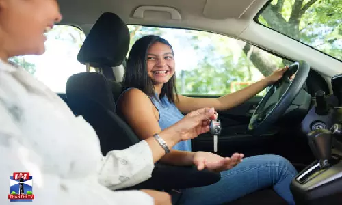 ஐயோ...போச்சே...போச்சே...“-கெத்துக் காட்ட நினைத்து ’பேக்’ஃபயரான சம்பவம்! ஐயோ...போச்சே...போச்சே...“-கெத்துக் காட்ட நினைத்து ’பேக்’ஃபயரான சம்பவம்!