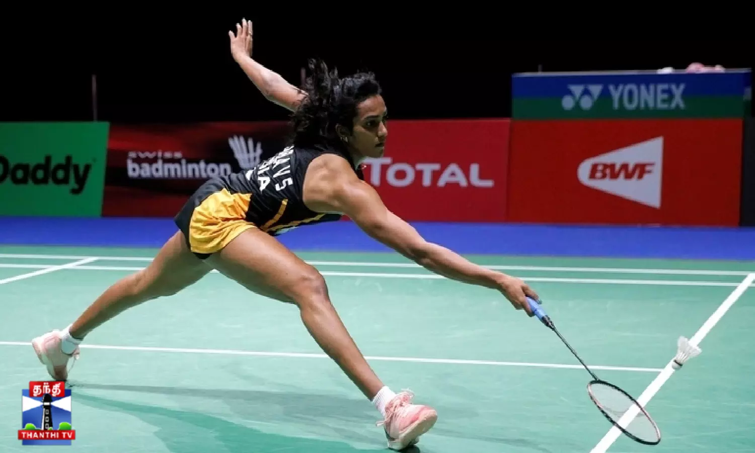 இந்தோனேசியா மாஸ்டர்ஸ் பேட்மிண்டன் - பி.வி.சிந்து தோல்வி