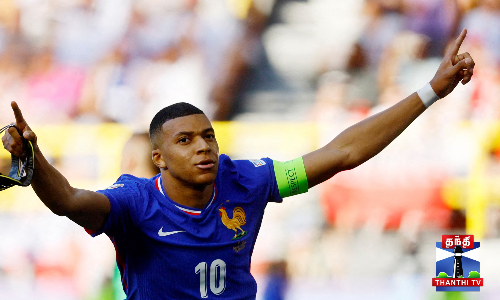 ஹாட்ரிக் கோல் அடித்து அதகளப்படுத்திய எம்பாப்பே