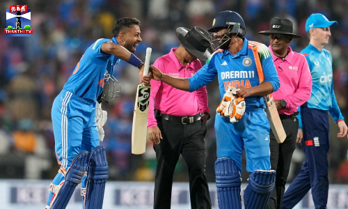 முதல் ஒருநாள் போட்டி - இங்கிலாந்தை வீழ்த்தியது இந்தியா