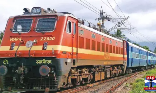 ஓடும் ரயிலில் இருந்து இறங்கிய நபர் - ரயில் சக்கரம் ஏறி விரல்கள் துண்டான பரிதாபம்