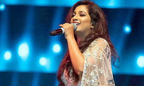 இணையம் எங்கும் ஸ்ரேயா கோஷல் குரல்