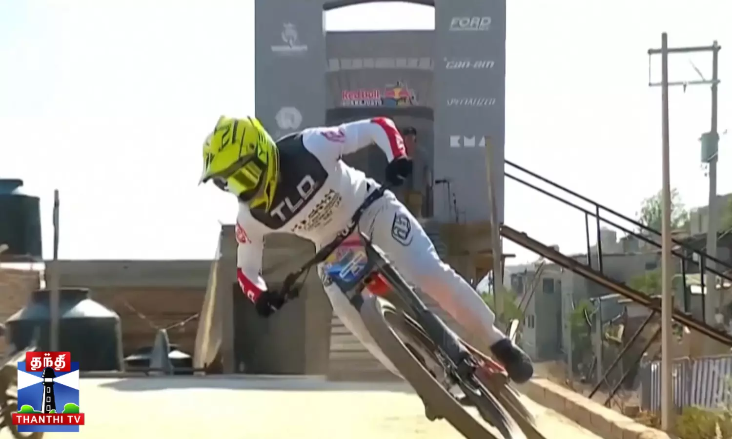 மிரட்டலான mountain bike race மிரட்டலான mountain bike race