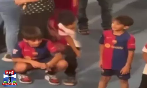 ரொனால்டினோ முன் Fan Boy-ஆக மாறிய ஆத்விக்