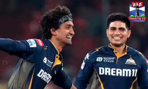 இருவிழி உனது - இனிய குரலால் ரசிக்க வைத்த தமிழ் பசங்க