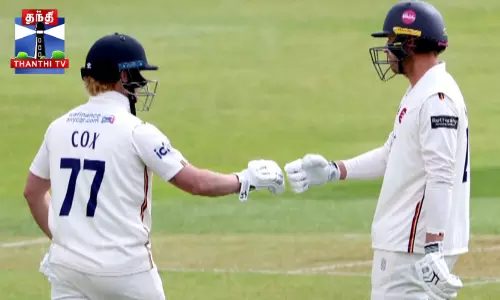 ஓடும்போது விழுந்த செல்போன் - வைரல் வீடியோ