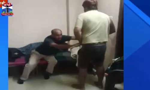 இணைப்பை துண்டித்ததால் பெற்ற தாயையே அடித்துக்கொன்ற மகன் இணைப்பை துண்டித்ததால் பெற்ற தாயையே அடித்துக்கொன்ற மகன்