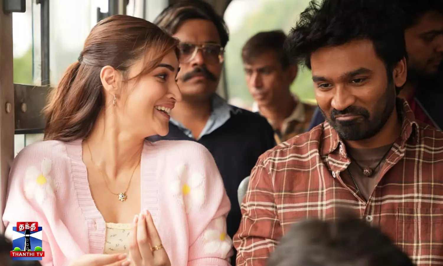 நடிகர் தனுஷின் தேரே இஷ்க் மெய்ன் பட டீசர் வெளியீடு