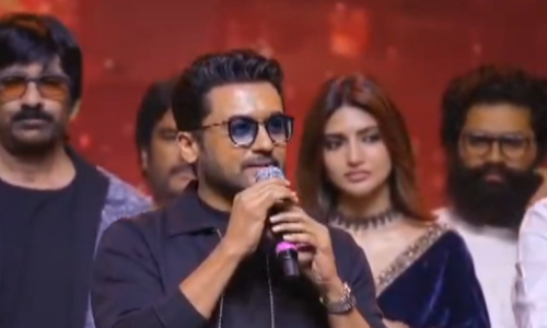 நடிகர் ரவி தேஜா பல வருடங்களாக ஆடியன்ஸை சிரிக்க வைக்கிறார்- நடிகர் சூர்யா நடிகர் ரவி தேஜா பல வருடங்களாக ஆடியன்ஸை சிரிக்க வைக்கிறார்- நடிகர் சூர்யா