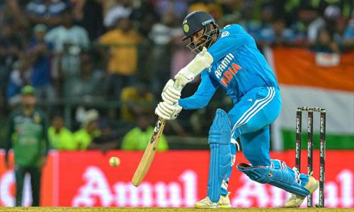 அனைத்து ஃபார்மேட்டிலும் 100 விக்கெட் - பும்ராவின் அசத்தல் சாதனை