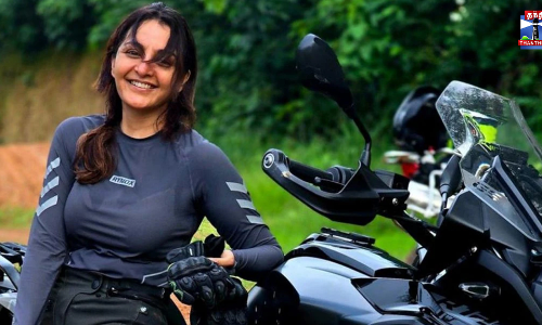 தனுஷ்கோடியில் பைக் ரைடு செய்த நடிகை மஞ்சு வாரியர்