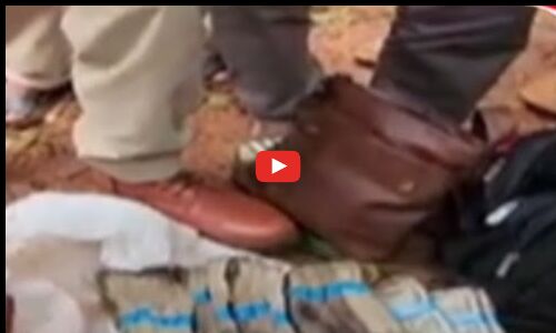 வீட்டுக்கு பின்னால் தோண்ட தோண்ட கட்டு கட்டாக கிடைத்த பணம்